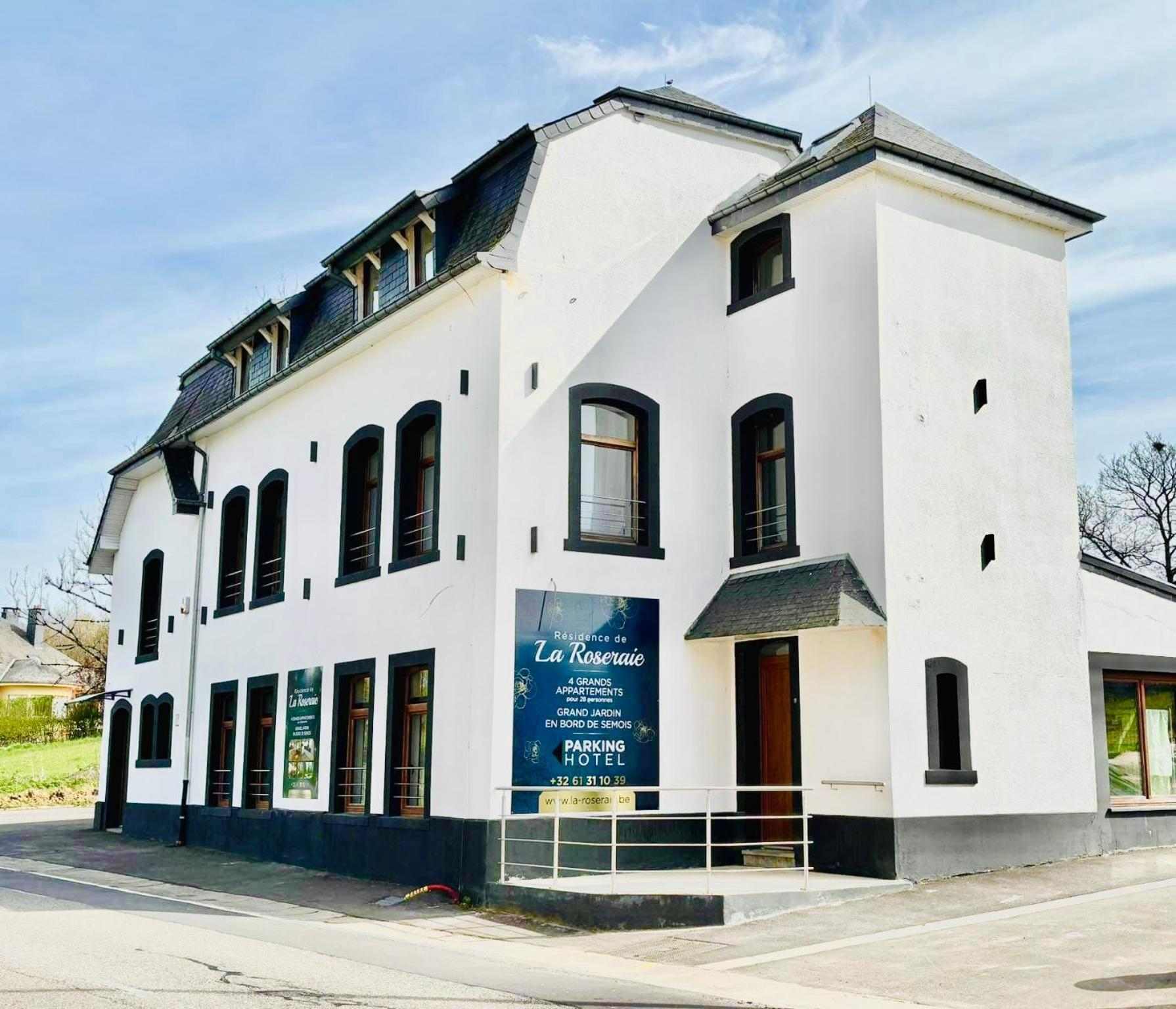 Residence De La Roseraie Florenville Exteriér fotografie